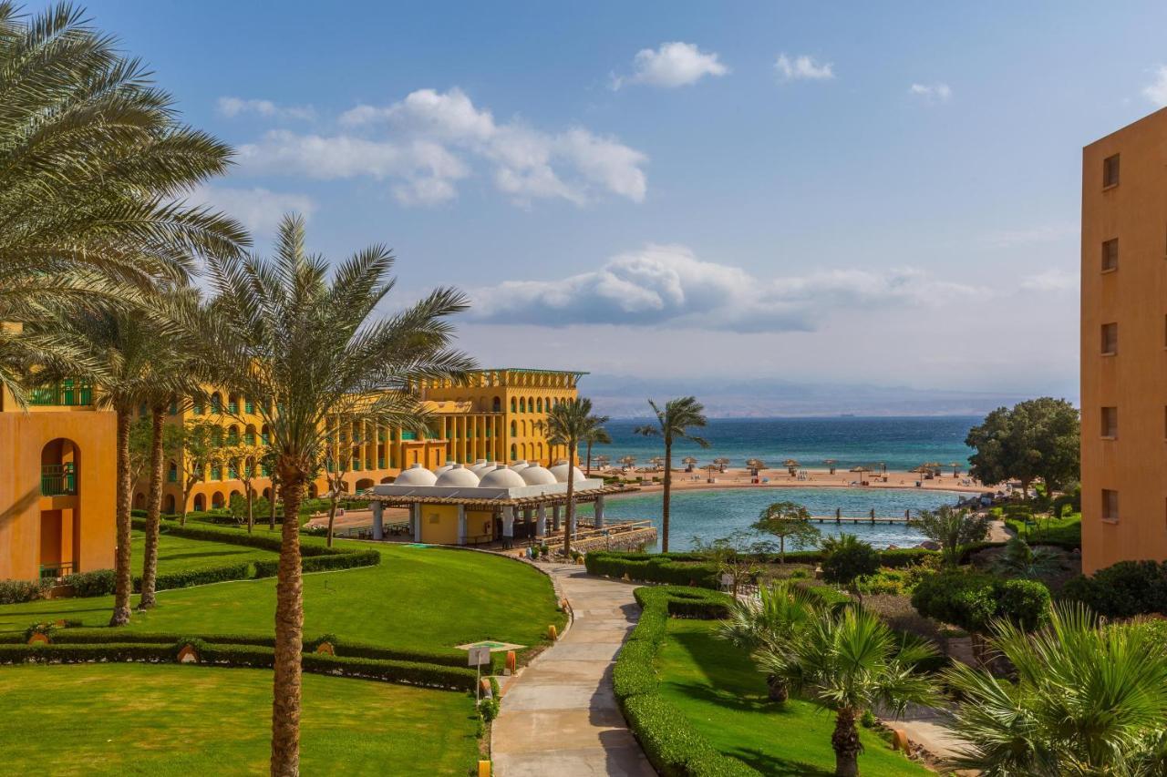 Strand Beach Resort