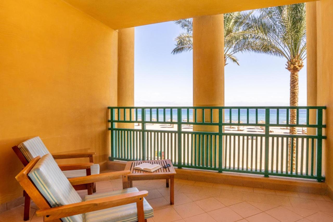 Strand Beach Resort אתר נופש